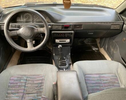 Бежевий Мазда 323, об'ємом двигуна 1.6 л та пробігом 400 тис. км за 899 $, фото 12 на Automoto.ua