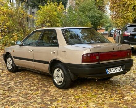 Бежевий Мазда 323, об'ємом двигуна 1.6 л та пробігом 400 тис. км за 899 $, фото 3 на Automoto.ua