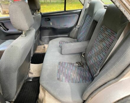 Бежевий Мазда 323, об'ємом двигуна 1.6 л та пробігом 400 тис. км за 899 $, фото 17 на Automoto.ua