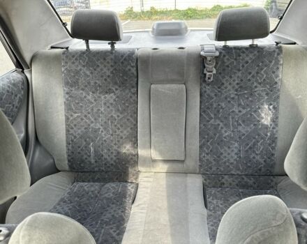 Бежевый Мазда 323, объемом двигателя 1.8 л и пробегом 524 тыс. км за 2700 $, фото 6 на Automoto.ua