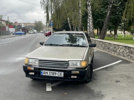 Бежевый Мазда 323, объемом двигателя 1.5 л и пробегом 447 тыс. км за 750 $, фото 1 на Automoto.ua