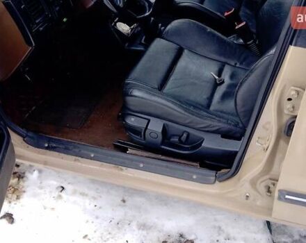 Бежевый Мазда 323, объемом двигателя 1.7 л и пробегом 156 тыс. км за 1100 $, фото 1 на Automoto.ua