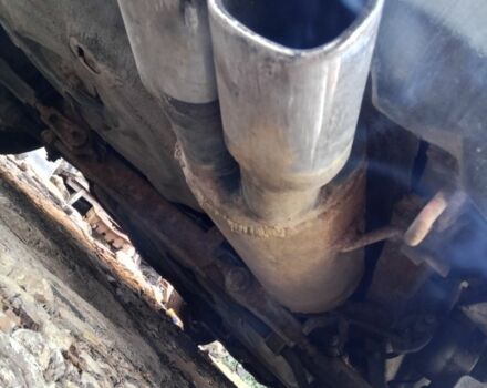 Черный Мазда 323, объемом двигателя 1 л и пробегом 400 тыс. км за 592 $, фото 6 на Automoto.ua