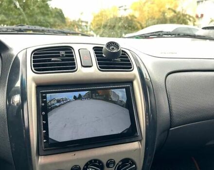 Черный Мазда 323, объемом двигателя 2 л и пробегом 286 тыс. км за 3200 $, фото 4 на Automoto.ua