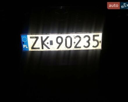 Чорний Мазда 323, об'ємом двигуна 2 л та пробігом 200 тис. км за 1200 $, фото 2 на Automoto.ua