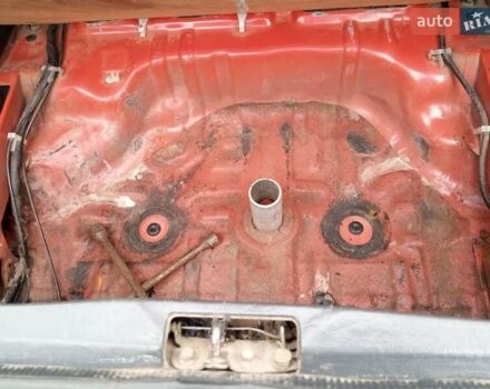 Червоний Мазда 323, об'ємом двигуна 1.3 л та пробігом 250 тис. км за 950 $, фото 17 на Automoto.ua