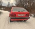 Красный Мазда 323, объемом двигателя 1.3 л и пробегом 250 тыс. км за 1200 $, фото 3 на Automoto.ua