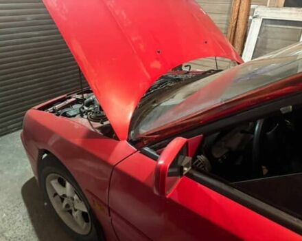 Красный Мазда 323, объемом двигателя 1.8 л и пробегом 150 тыс. км за 750 $, фото 3 на Automoto.ua