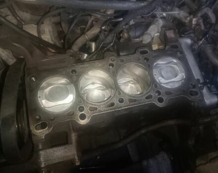 Красный Мазда 323, объемом двигателя 1.6 л и пробегом 400 тыс. км за 1500 $, фото 5 на Automoto.ua