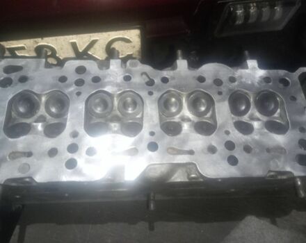 Красный Мазда 323, объемом двигателя 1.6 л и пробегом 400 тыс. км за 1500 $, фото 7 на Automoto.ua