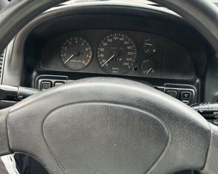 Красный Мазда 323, объемом двигателя 1.49 л и пробегом 450 тыс. км за 2000 $, фото 12 на Automoto.ua