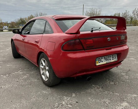 Красный Мазда 323, объемом двигателя 1.49 л и пробегом 450 тыс. км за 2000 $, фото 3 на Automoto.ua