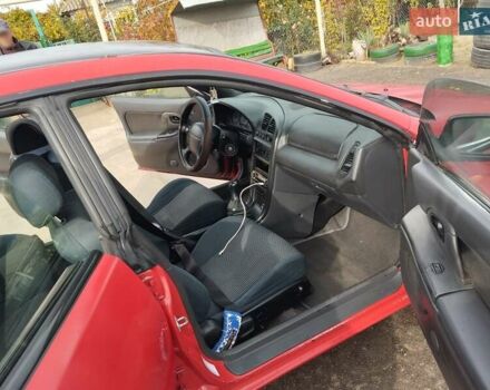Красный Мазда 323, объемом двигателя 1.5 л и пробегом 258 тыс. км за 1600 $, фото 5 на Automoto.ua