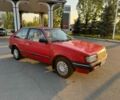 Красный Мазда 323, объемом двигателя 1.5 л и пробегом 388 тыс. км за 350 $, фото 1 на Automoto.ua