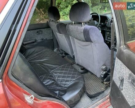 Червоний Мазда 323, об'ємом двигуна 1.3 л та пробігом 450 тис. км за 950 $, фото 11 на Automoto.ua