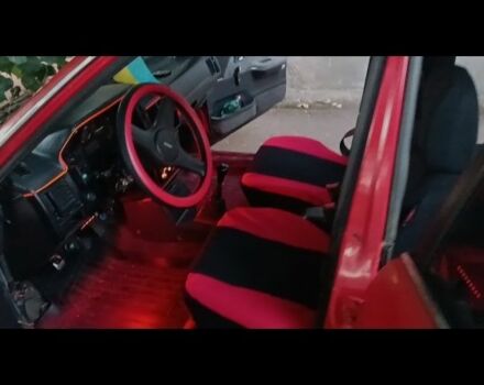 Мазда 323 1988 у Прилуках на Automoto.ua Червоний Мазда 323, об'ємом двигуна 2 л та пробігом 80 тис. км за 991 $, фото 7 на Automoto.ua
