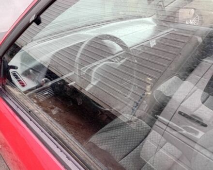 Красный Мазда 323, объемом двигателя 1.6 л и пробегом 260 тыс. км за 1000 $, фото 4 на Automoto.ua