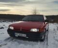Красный Мазда 323, объемом двигателя 1.6 л и пробегом 300 тыс. км за 1150 $, фото 1 на Automoto.ua