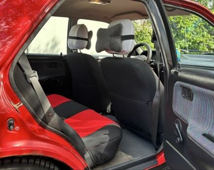 Красный Мазда 323, объемом двигателя 1.6 л и пробегом 313 тыс. км за 2000 $, фото 5 на Automoto.ua