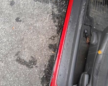 Червоний Мазда 323, об'ємом двигуна 1.49 л та пробігом 290 тис. км за 2800 $, фото 16 на Automoto.ua