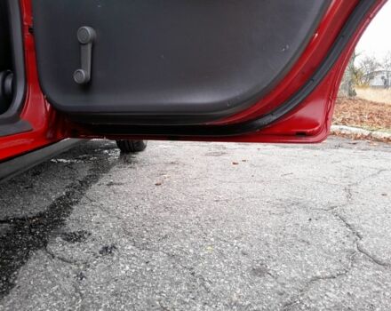 Червоний Мазда 323, об'ємом двигуна 1.5 л та пробігом 290 тис. км за 2800 $, фото 12 на Automoto.ua