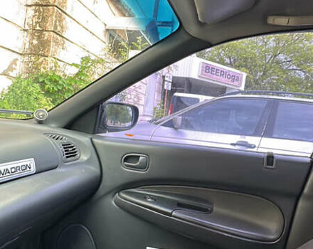 Красный Мазда 323, объемом двигателя 1.5 л и пробегом 295 тыс. км за 2500 $, фото 4 на Automoto.ua