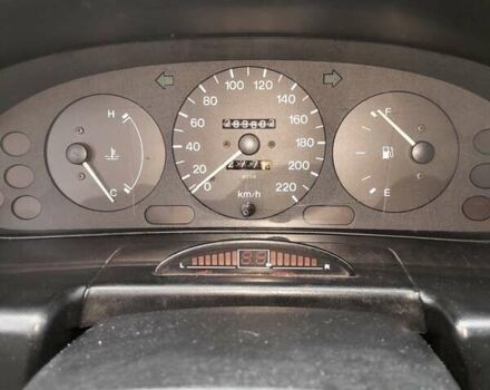 Червоний Мазда 323, об'ємом двигуна 1.49 л та пробігом 290 тис. км за 2800 $, фото 6 на Automoto.ua