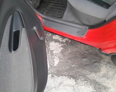 Червоний Мазда 323, об'ємом двигуна 1.5 л та пробігом 290 тис. км за 2800 $, фото 9 на Automoto.ua