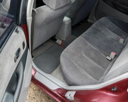 Красный Мазда 323, объемом двигателя 2 л и пробегом 2 тыс. км за 1700 $, фото 3 на Automoto.ua