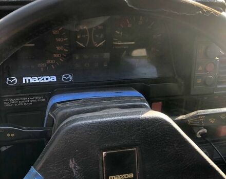 Червоний Мазда 323, об'ємом двигуна 2 л та пробігом 0 тис. км за 550 $, фото 4 на Automoto.ua