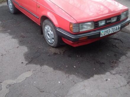 Мазда 323 1987 у Дніпро (Дніпропетровську) на Automoto.ua Червоний Мазда 323, об'ємом двигуна 1.7 л та пробігом 300 тис. км за 700 $, фото 1 на Automoto.ua
