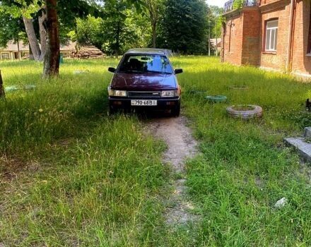 Красный Мазда 323, объемом двигателя 1.5 л и пробегом 0 тыс. км за 1500 $, фото 1 на Automoto.ua