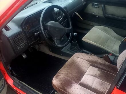 Мазда 323 1988 в Одессе на Automoto.ua Красный Мазда 323, объемом двигателя 1.5 л и пробегом 100 тыс. км за 800 $, фото 1 на Automoto.ua