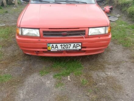 Красный Мазда 323, объемом двигателя 2 л и пробегом 4 тыс. км за 904 $, фото 1 на Automoto.ua