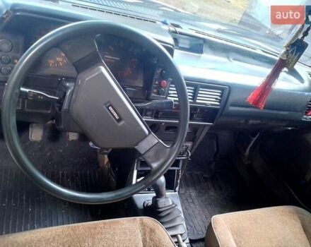 Мазда 323, объемом двигателя 1.7 л и пробегом 250 тыс. км за 900 $, фото 7 на Automoto.ua