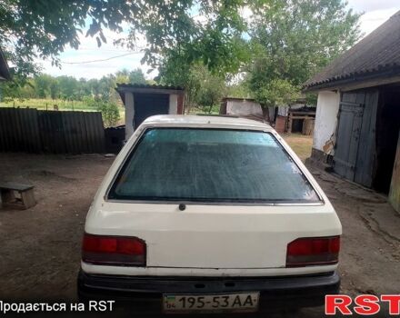 Мазда 323, об'ємом двигуна 1.7 л та пробігом 0 тис. км за 900 $, фото 1 на Automoto.ua