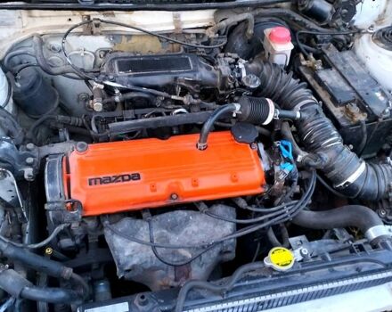 Мазда 323, объемом двигателя 1.6 л и пробегом 0 тыс. км за 900 $, фото 2 на Automoto.ua