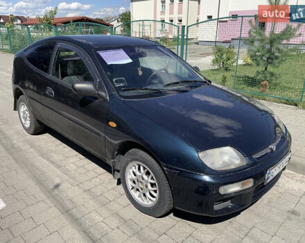 Мазда 323, объемом двигателя 1.5 л и пробегом 352 тыс. км за 1500 $, фото 2 на Automoto.ua