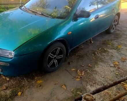 Мазда 323, объемом двигателя 1.6 л и пробегом 150 тыс. км за 1600 $, фото 1 на Automoto.ua