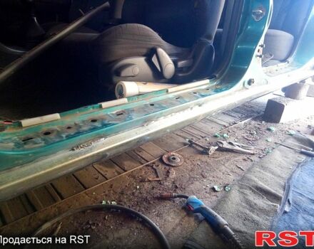 Мазда 323, объемом двигателя 1.5 л и пробегом 0 тыс. км за 2100 $, фото 5 на Automoto.ua