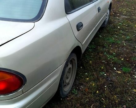 Мазда 323, объемом двигателя 1.5 л и пробегом 42 тыс. км за 1900 $, фото 6 на Automoto.ua