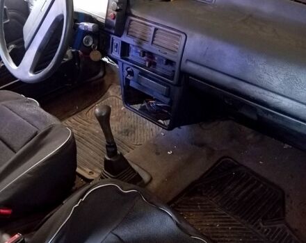 Мазда 323, объемом двигателя 17 л и пробегом 0 тыс. км за 950 $, фото 2 на Automoto.ua