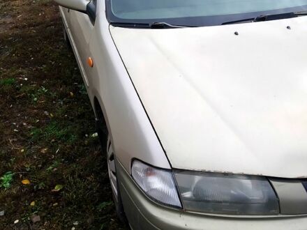 Мазда 323, объемом двигателя 1.5 л и пробегом 42 тыс. км за 1900 $, фото 1 на Automoto.ua