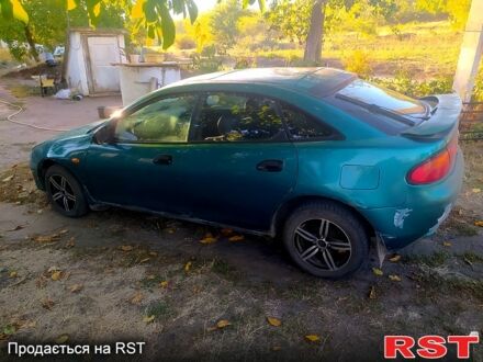 Мазда 323, объемом двигателя 1.6 л и пробегом 150 тыс. км за 1600 $, фото 1 на Automoto.ua
