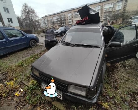 Серый Мазда 323, объемом двигателя 0 л и пробегом 270 тыс. км за 400 $, фото 5 на Automoto.ua