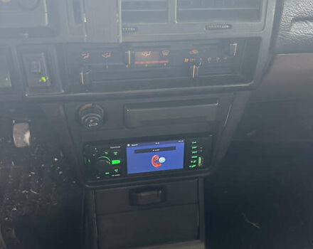 Серый Мазда 323, объемом двигателя 1.32 л и пробегом 153 тыс. км за 1075 $, фото 10 на Automoto.ua