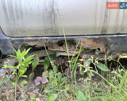 Серый Мазда 323, объемом двигателя 1.3 л и пробегом 200 тыс. км за 1001 $, фото 7 на Automoto.ua