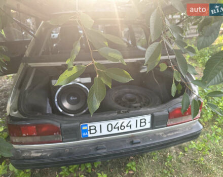 Серый Мазда 323, объемом двигателя 1.32 л и пробегом 153 тыс. км за 1075 $, фото 2 на Automoto.ua