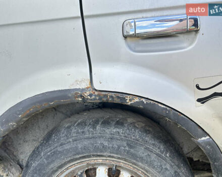 Серый Мазда 323, объемом двигателя 1.3 л и пробегом 200 тыс. км за 1001 $, фото 8 на Automoto.ua