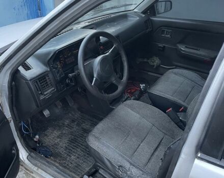 Серый Мазда 323, объемом двигателя 1.3 л и пробегом 3 тыс. км за 650 $, фото 4 на Automoto.ua